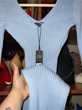Fashion Nova Pale Blue Ribbed V-Neck Sweater Top
